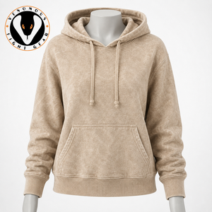 Sweat à capuche délavé pour femme, avec texture délavée, matière douce et coupe confortable, idéal pour le streetwear moderne et les tenues décontractées. - Product Image 5