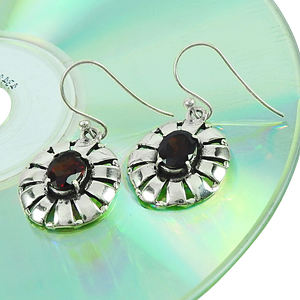 Boucles d'oreilles cadeau d'anniversaire en pierre précieuse de taille grenat Boucles d'oreilles en argent sterling 925 faites à la main Bijoux de mode Fournisseur en gros Fabricant - Product Image 2