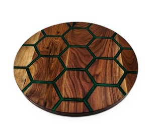 Planche de service réversible en résine et bois d'acacia en forme de football Planche à fromage en bois Artisanat - Product Image 1