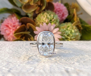 Bague de fiançailles solitaire Lurba Jewels en diamant de laboratoire taille coussin de 3,75 carats pour femme, en argent S925 plaqué rhodium, sertie clos, certifiée IGI - Product Image 4
