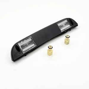 8200419876 265103161R 2651000Q0J 26510-00Q0J Éclairage de plaque d'immatriculation pour Renault Kangoo II Grand Kangoo Nissan NV250 - Product Image 6