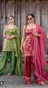 Nouveau Designer Heavy Party Wear Fendy Silk Top Farshi Set avec Dupatta Look ethnique élégant pour les mariages Occasions spéciales festives - Product Image 6