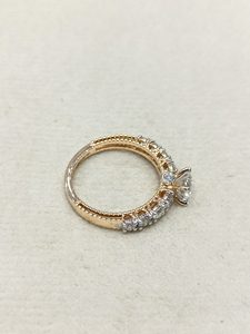 แหวนหมั้นเพชรทรงกลม 1.38 กะรัต ทองคำแท้ 14K สำหรับผู้หญิง ดีไซน์สามเม็ด ของขวัญวันครบรอบสำหรับเธอ ไซส์ 7 - Product Image 3