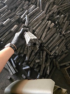 BRIQUETA DE ASERRERO CARBÓN para BBQ BAJO IMPUESTO ALTA CALIDAD DE VIETNAM BUEN PRECIO DE FÁBRICA - Product Image 3