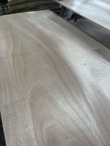 Tablero de Madera Contrachapada Comercial Fomex, Núcleo de Lápiz de Eucalipto y Acacia, Chapa de Bintangor, Okume y Sapely - Product Image 3