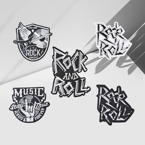 Patch brodé thermocollant avec logo Rock and Roll pour vêtements personnalisés - Product Image 2