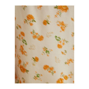 เสื้อท็อปผ้าวิสโคสพิมพ์ลายละเอียดสำหรับผู้หญิง BGN พร้อมเครื่องประดับลายทางจากตุรกี - Product Image 6