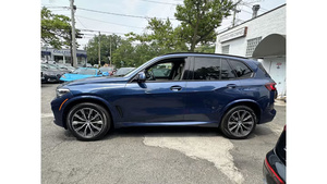 Clean used 2022 B M W X5 XDrive - Product Image 6