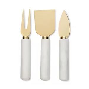 Ensemble de 3 couteaux à fromage en acier inoxydable faits à la main, lavables au lave-vaisselle, écologiques pour servir le fromage - Product Image 1