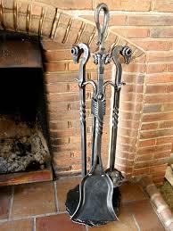 Juego de herramientas de hierro moderno para instalación de esquina para chimeneas de carbón de Villa - Product Image 3