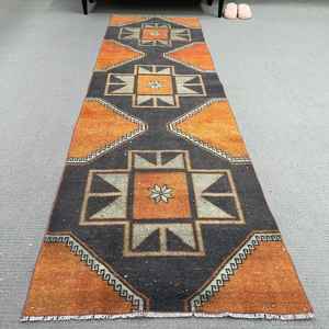 Tapis de 2,4 x 8,2 pieds, tapis turc vintage, tapis orange style sud-ouest - Product Image 2