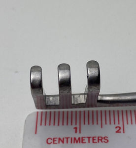 Prix raisonnable le Pakistan a fait le meilleur écarteur de Weitlaner d'acier inoxydable à vendre/écarteur de Weitlaner de logo personnalisé - Product Image 6