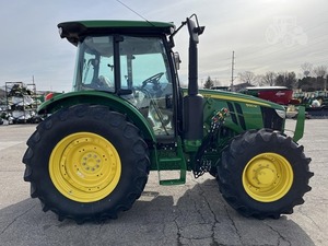 Tracteur à chenilles JOHHN DEEERE 5120M 2024, 160 CV avec moteur et pompe à roulement à billes - Product Image 6