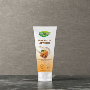 Fórmula de espuma exfoliante facial para acné de nogal y albaricoque superventas limpieza profunda Etiqueta Privada - Product Image 3