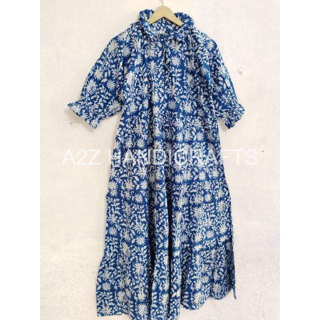 สีน้ำเงิน