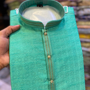 Nouvelles Kurtas en coton confortables pour un usage décontracté et traditionnel, pour les festivals, avec des couleurs et des motifs attrayants pour adultes - Product Image 1