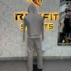 Colecciones de ropa de invierno Streetwear French Terry Bordado Logo Trajes de sudor disponibles en diferentes colores y tamaños - Product Image 5