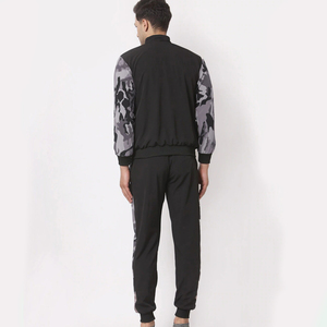 2025 venta al por mayor nueva ropa informal de otoño invierno chándales deportivos para hombres chándal para hombres con logotipo - Product Image 3