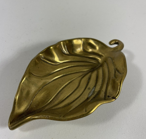 Cuenco de latón con precio asequible Diseño de hojas Cuenco de latón de diseño extremadamente bueno para bodas y fiestas Cuenco para servir - Product Image 1