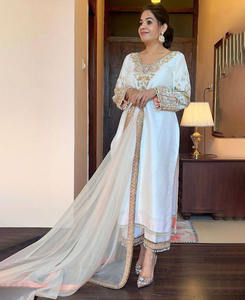 Dernier Designer Purt Faux Georgette Salwar Kameez Suit avec Broderie et Sequin Travail-Prêt à Porter pour les Fonctions de Mariage - Product Image 1