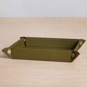 Plateau de service en cuir de qualité supérieure pour support polyvalent avec des coutures propres et une sensation élégante idéale pour une utilisation au bureau moderne - Product Image 6