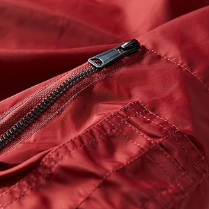 Nuevo diseño elegante Chaquetas de bombardero para mujeres Logotipo personalizado Impresión de manga larga Chaquetas de bombardero cortavientos Logotipo personalizado - Product Image 4