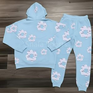 Conjunto Deportivo Informal de Invierno para Hombre, Sudadera Holgada con Estampado de Mezclilla Rasgada, Pantalones Deportivos Gruesos con Estampado Puff y Sudadera con Capucha - Product Image 2