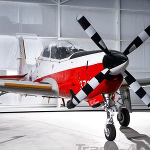 Shorts TUCA_NO MK1 de 1992, en bon état, fabriqués aux États-Unis - Product Image 1