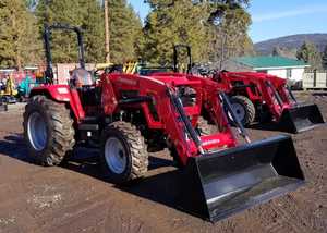 Tracteur agricole Mahindra d'occasion 70 CV 4x4 à transmission par engrenages avec pompe moteur et boîte de vitesses, prêt pour l'expédition - Product Image 4