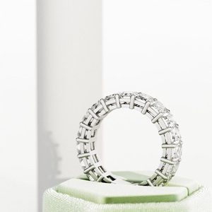5.7 TCW Lab Grown Diamond Emerald Cut Eternity Band Bague d'éternité Bague de mariage à broches partagées Or blanc pour mariage - Product Image 4