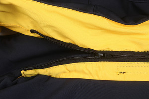 Veste de plein air coupe-vent Softshell pour hommes Vêtements de travail imperméables à col montant avec logo personnalisé pour l'automne - Product Image 3