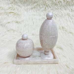 Quemador de incienso de estilo étnico con incrustaciones de nácar para ceremonias culturales de fragancia en el hogar. - Product Image 1