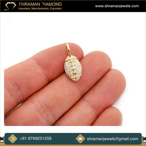 Pendentif unisexe tendance en or massif 10K, style hip-hop, avec diamant de laboratoire en forme de ballon de football américain, idéal pour les fêtes - Product Image 3