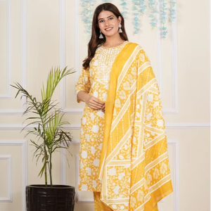 Ensemble Kurta droit en coton cambric imprimé floral jaune pour femmes avec col rond et manches 3/4 Pantalon et dupatta stylés - Product Image 1