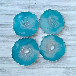 Posavasos de Resina de Lujo en Azul con Copos Dorados, Perfectos para una Cena Elegante y Decoración Moderna del Hogar a Precios de Mayoreo - Product Image 6