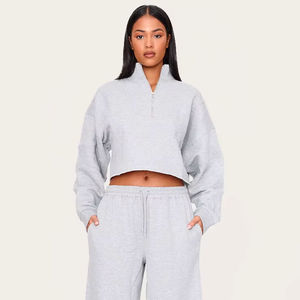 Conjunto Deportivo Unisex Premium de Sudadera con Capucha y Pantalones Deportivos para Gimnasio, Ropa Deportiva para Entrenamiento, Correr y Estilo Diario - Product Image 1