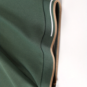 Polo pour homme brodé sur mesure, 100% coton, manches courtes, fabrication OEM/ODM, matériau piqué de haute qualité - Product Image 3