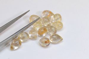พลอยทับทิมทองมีค่าขนาด5มม. ถึง7มม. ทรงหลวมอัญมณีหลังเบี้ยสีทองทรงหลวมสำหรับทำเครื่องประดับ - Product Image 5