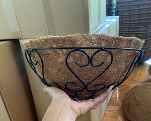 Panier suspendu en fibre de coco naturelle avec chaîne pour la plantation et la décoration en extérieur - Product Image 6