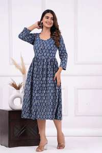 Vestidos a Rayas de Una Pieza Hechos de Spandex/Rayón Ecológico, Largos hasta la Rodilla, Cuello en V, Silueta Recta, Tallas Personalizadas para Reventa - Product Image 5