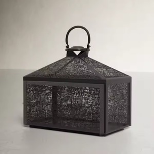 Adorable lanterne marocaine découpée au laser pour la décoration intérieure décoration de la chambre jardin et décor de fête utilisation lanternes en métal - Product Image 4