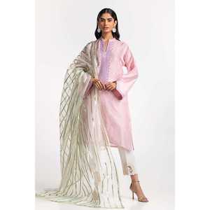 Chemise décontractée pour femme en jacquard teinté rose clair brodé - Product Image 4