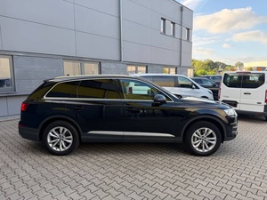 Audi Q7 55 Premium d'occasion 2019, conduite à gauche, sièges en cuir, pneus R17, transmission automatique, phares à LED - Product Image 6