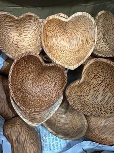 Bol à salade en bois de coco en gros, grande taille, finition naturelle, durable et réutilisable, articles de cuisine en bois, qualité d'exportation - Product Image 5