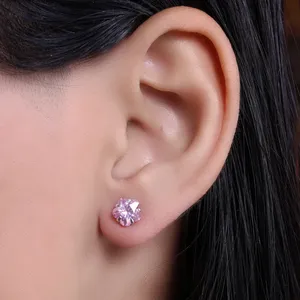 Boucles d'oreilles clous en saphir rose argenté avec motif de fleur en diamant, bijoux de fiançailles pour femmes, en alliage - Product Image 1