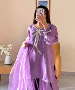 PERLES DE CRÊPE FRANÇAIS FANTAISES TOP DE TRAVAIL PATIYALA AVEC DUPATTA FESTIVE WEAR COULEUR VIOLET PRIX DE GROS VÊTEMENT ETHNIQUE - Product Image 5