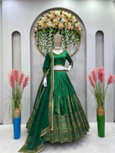 Modern Elegant XXL Champagne High Neck <strong>Evening</strong> <strong>Gown</strong> Open Back Formal Party Dress Featuring Long Floor-Length <strong>Cape</strong> Tassel Prom