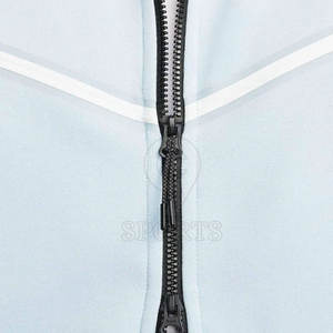 Ensemble de vêtements de sport deux pièces avec logo personnalisé pour hommes, vêtements de sport à capuche et de jogging OEM ODM, vente en gros - Product Image 6