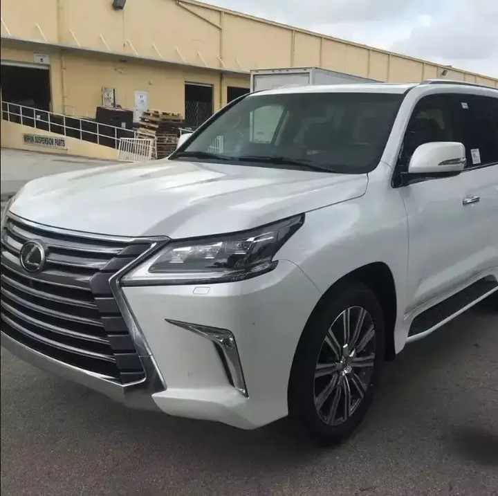 2022 Fairly Used Lexus LX570 SUV High Quality LHD and RHD Models OEM Customizable DIY Grade Cars for Sale