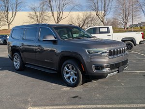 Jeep Wagoneer Serie II 2022 Usado en Buen Estado, Gasolina/Eléctrico, V8 5.7L, Tracción Trasera - Product Image 2